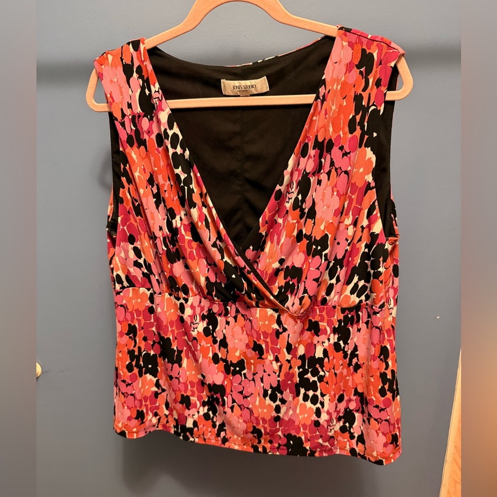 Jones Studio Pink and Black Floral Blouse